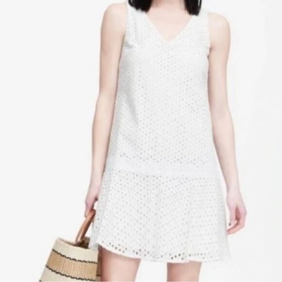 Banana Republic Eyelet Lace Drop Waist Summer Party Dress White #472540 Size 8 - Picture 1 of 14